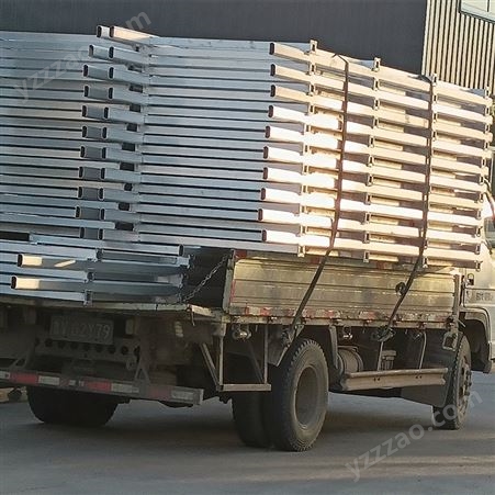 铝合金护栏 加厚材质 鑫越厂家 种类多样 安装简便快捷