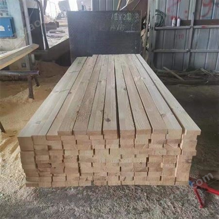 建筑工地用木方 白松方木定制 熏蒸木材 建亿建筑 结实耐用