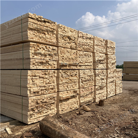 良美建材 建筑方木加工厂家定制辐射松木方优质木材免熏蒸