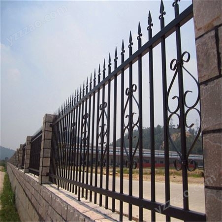 户外铸铁围墙护栏庭院别墅小区室外大门围栏栅栏铁艺栏杆